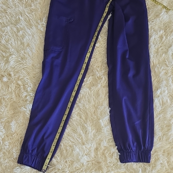 Dickies Women's V-Neck Scrub Top XS- Puple & Marilyn Scrub Pants XS -Purple - Picture 8 of 12